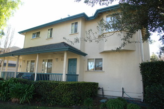 801-831 Alviso St in Santa Clara, CA - Building Photo - Building Photo