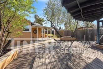 2416 60th St in Sacramento, CA - Building Photo - Building Photo