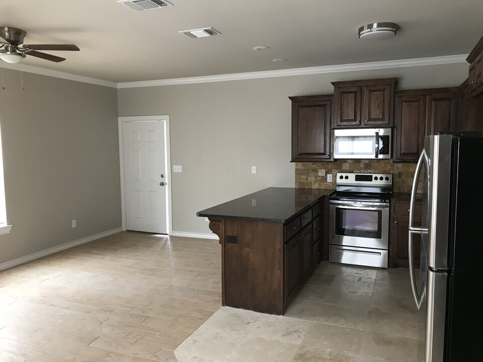 3711 22nd Pl, Unit 1 in Lubbock, TX - Foto de edificio