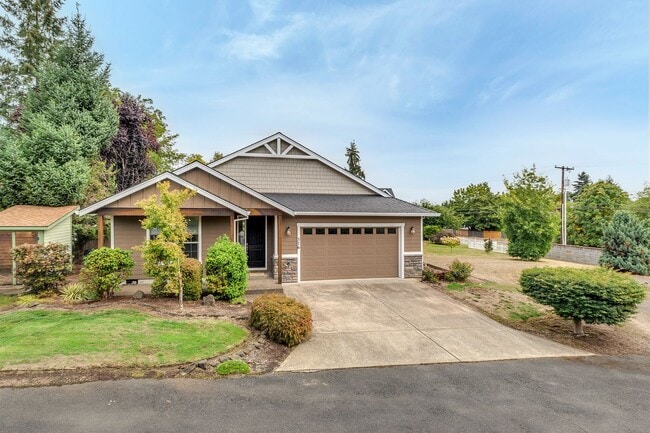 property at 376 Forest Pl