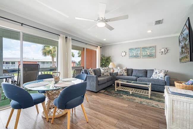 4000 Gulf Terrace Dr in Destin, FL - Foto de edificio - Building Photo