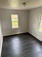 1511 Sycamore St in Niles, MI - Foto de edificio - Building Photo