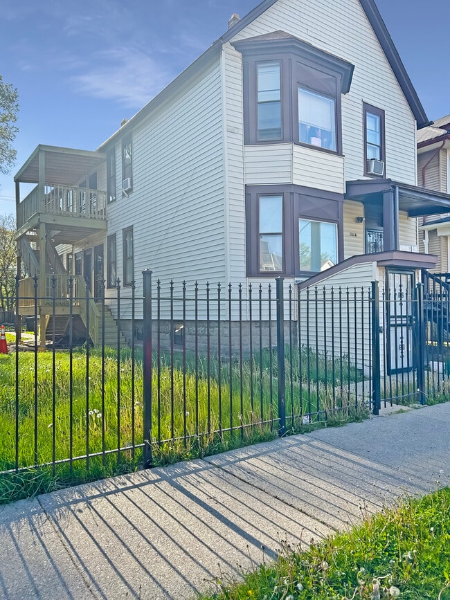 11014 S State St in Chicago, IL - Building Photo - Building Photo