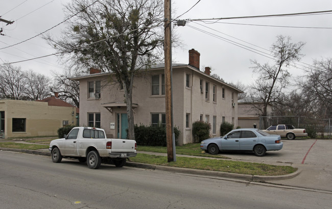 801 Page St in Fort Worth, TX - Building Photo - Building Photo