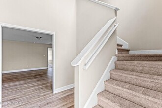 320 Hawks Bluff Dr in New Bern, NC - Building Photo - Building Photo