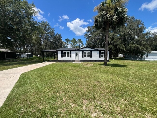 10141 W Montyce Ct in Crystal River, FL - Building Photo - Building Photo