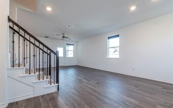 100 Watkinville Rd in Hutto, TX - Building Photo - Building Photo