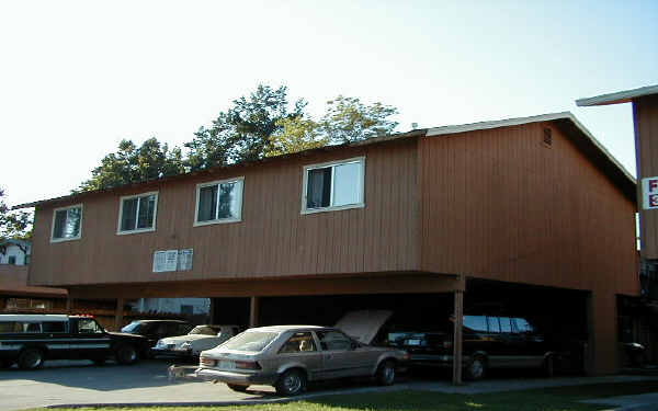 Park View Apartments in Lodi, CA - Building Photo - Building Photo