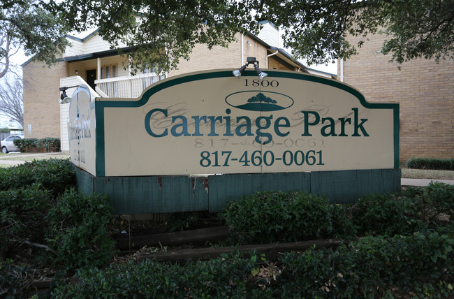 Carriage Park in Arlington, TX - Building Photo - Building Photo