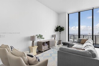 801 S Miami Ave in Miami, FL - Building Photo - Building Photo
