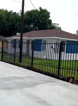 1704 Sam Wilson St in Houston, TX - Building Photo