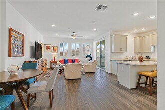 2555 Hampton Rd in Henderson, NV - Building Photo - Building Photo