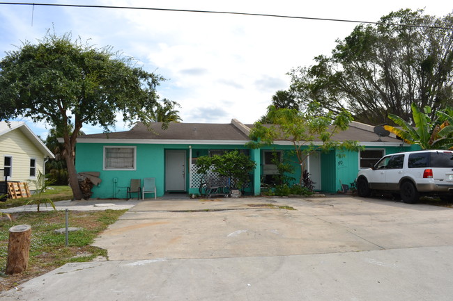 3424 SE Iris St in Stuart, FL - Building Photo - Other