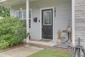 1477 Morgan Dr, Unit 2F in Hampton, VA - Building Photo - Building Photo