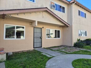 6761 Curtis Ave, Unit 4 in Long Beach, CA - Building Photo - Building Photo