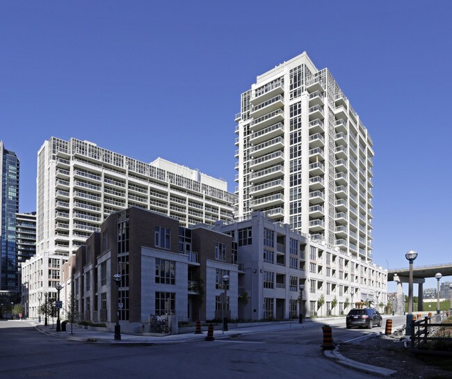 York Harbour Club in Toronto, ON - Building Photo - Building Photo