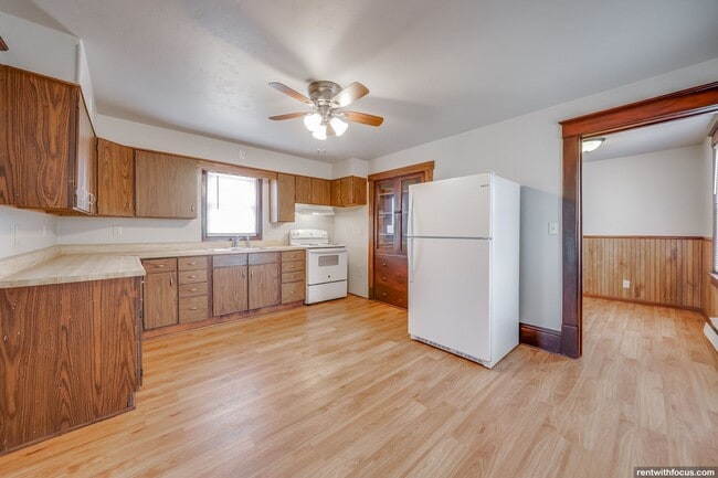 property at 211 Oak St