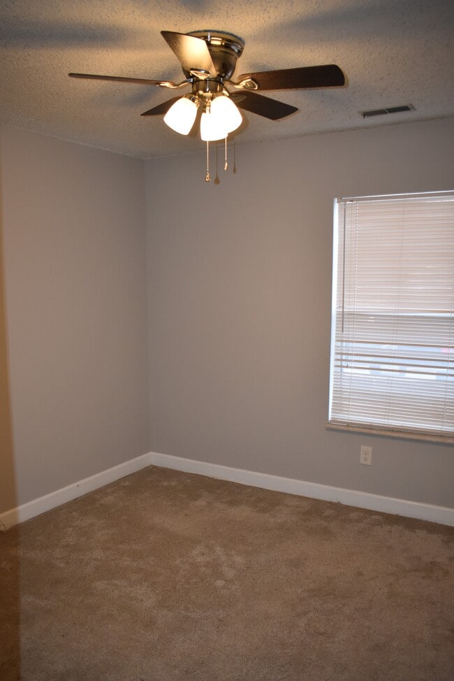 2317 Highland Hill Dr in St. Peters, MO - Building Photo - Building Photo