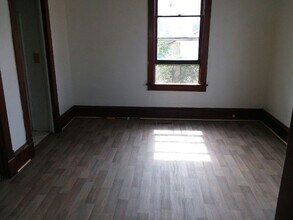 319 N 4th St in Miles City, MT - Building Photo - Building Photo