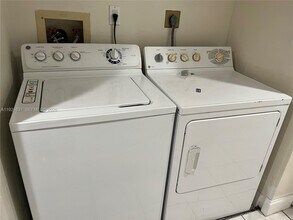 13280 SW 88th Ln in Miami, FL - Building Photo - Building Photo