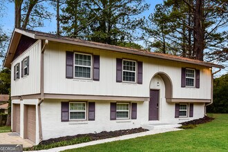 6501 Monica Dr in Morrow, GA - Building Photo - Building Photo
