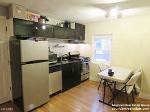 20 Bartlett Pl-Unit -Apt 3 in Boston, MA - Building Photo - Building Photo