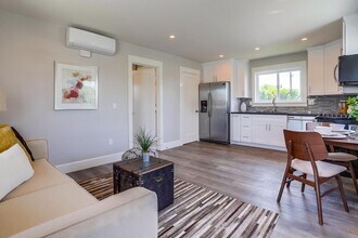 4853 33rd St, Unit Apt B in San Diego, CA - Building Photo - Building Photo