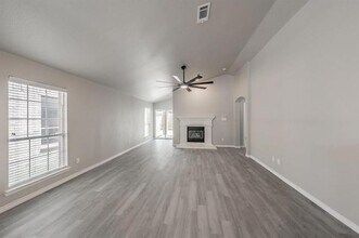 3028 Thicket Bend Ct in Fort Worth, TX - Building Photo - Building Photo