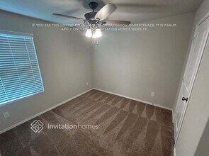 5739 Leon Pl in San Antonio, TX - Foto de edificio - Building Photo