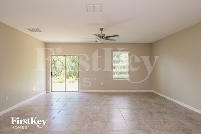 14706 Scottburgh Glen Dr in Wimauma, FL - Building Photo - Building Photo