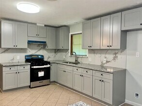 2005 2nd St N in Texas City, TX - Building Photo - Building Photo