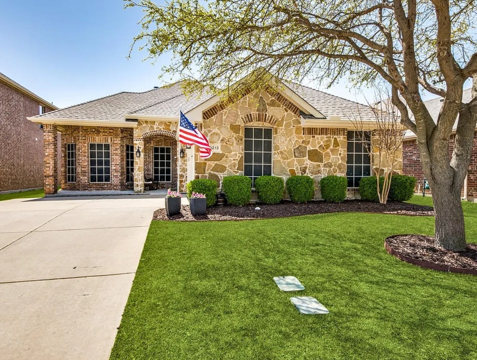 10213 Cedar Breaks View in McKinney, TX - Building Photo