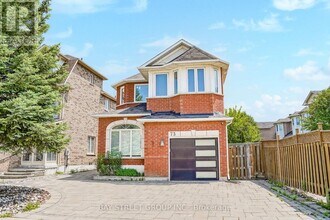 73 Bridlepath St in Richmond Hill, ON - Building Photo - Building Photo