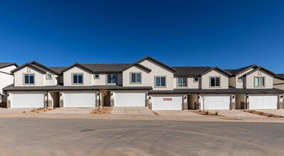 2943 Corral Holw Dr in Washington, UT - Building Photo - Building Photo