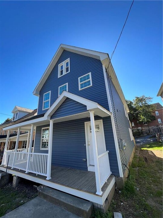 530 Market St in Bangor, PA - Building Photo
