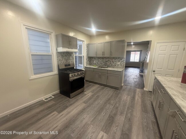 216 Horton St in Wilkes-Barre, PA - Building Photo - Building Photo