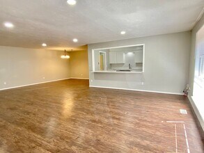 6334 N Villa Ave in Oklahoma City, OK - Building Photo - Building Photo