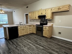 7097 Bryan Station Rd in Cordova, TN - Building Photo - Building Photo