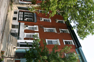 2211 Spruce St in Philadelphia, PA - Building Photo - Building Photo