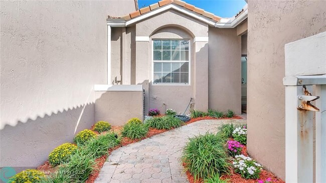 property at 2800 E Aragon Blvd