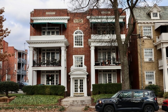 property at 3006 Monument Ave