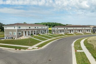 The Townhomes at Hartung Fields in Fitchburg, WI - Building Photo - Building Photo