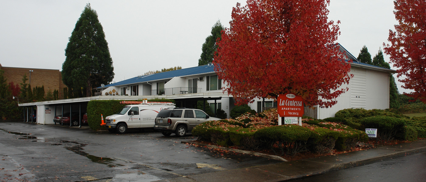 La Contessa Apartments in Salem, OR - Foto de edificio