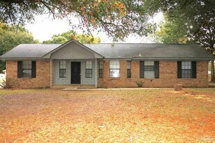 7608 Wilshire Rd in Pensacola, FL - Building Photo