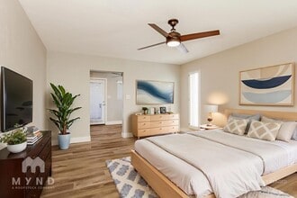 7043 E Hearn Rd in Scottsdale, AZ - Building Photo - Building Photo