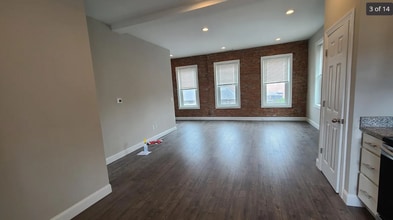 12 Front St in Quakertown, PA - Building Photo - Building Photo