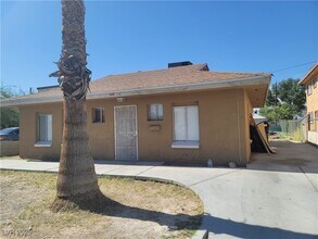 2417 St George St in North Las Vegas, NV - Building Photo - Building Photo