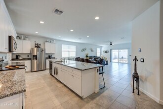 3353 W Shanley Ave in Apache Junction, AZ - Building Photo - Building Photo