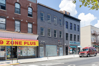 2103 Bergenline Ave in Union City, NJ - Building Photo - Building Photo