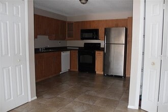 5672 Baywater Dr in Tampa, FL - Building Photo - Building Photo